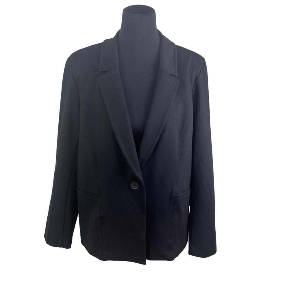Torrid Black Blazer Sleek and Versatile Suit Jacket